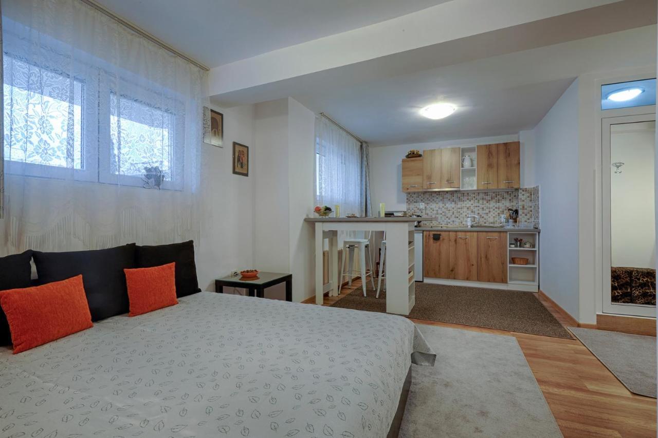 Kabakum Apartments Alen Mak Золотые Пески Экстерьер фото